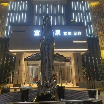 小區(qū)不銹鋼鏤空鯨魚雕塑制作廠家