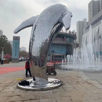 商场不锈钢镂空鲸鱼雕塑加工厂家