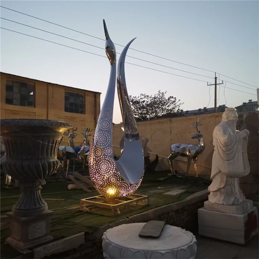 鏤空發(fā)光天鵝雕塑加工