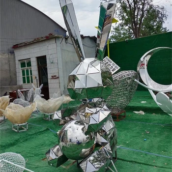 幾何兔子雕塑切面發(fā)光動物雕塑廠家