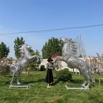 鏡面發(fā)光馬雕塑抽象發(fā)光駿馬雕塑加工制作