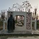 大型校園廣場(chǎng)玻璃鋼仿銅雕塑圖