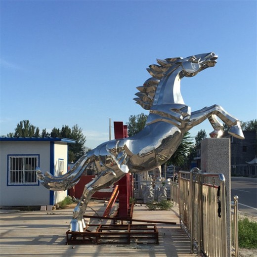 發(fā)光馬雕塑幾何切面駿馬雕塑圖片