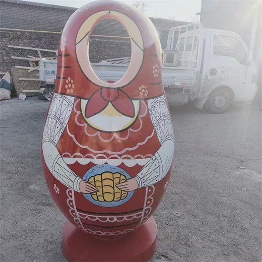 玻璃鋼彩繪俄羅斯套娃雕塑吉祥物娃娃雕塑廠家