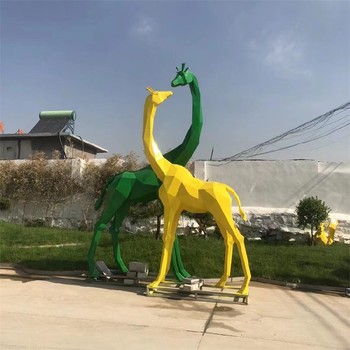 廣場(chǎng)不銹鋼長(zhǎng)頸鹿雕塑定制