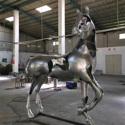不銹鋼鏤空馬雕塑幾何切面駿馬雕塑草坪裝飾擺件
