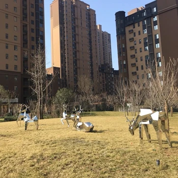 包頭動(dòng)物鹿雕塑廠家,不銹鋼小品雕塑