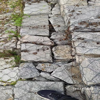 山東雷諾護(hù)墊生產(chǎn)基地,高爾凡雷諾護(hù)墊大量現(xiàn)貨