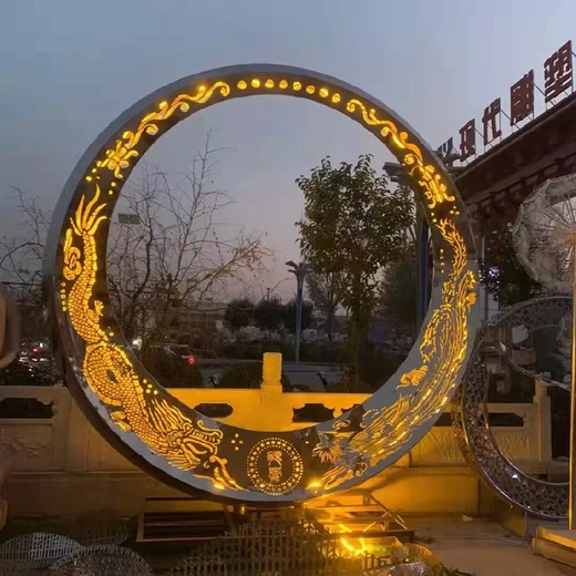 園林景觀不銹鋼月牙雕塑廠家