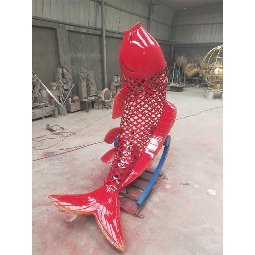 地產(chǎn)景觀金屬鯉魚雕塑加工