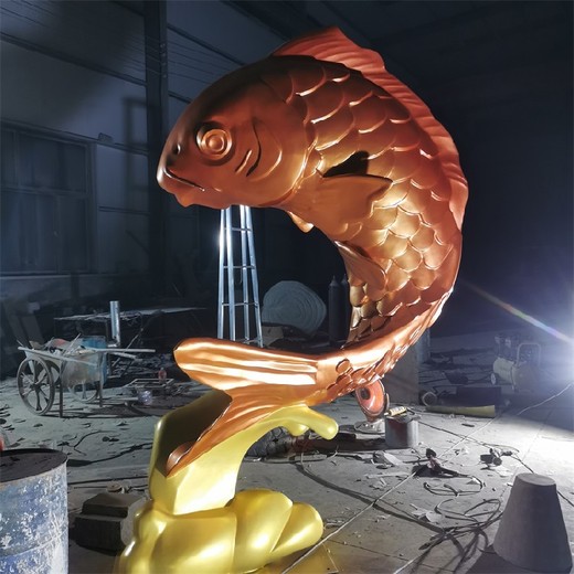 水池不銹鋼鏤空鯉魚(yú)雕塑定制