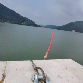水面橘紅色攔船警示浮漂庫區浮筒式攔污排漂浮桶