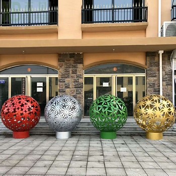 公園不銹鋼鏤空球雕塑價格