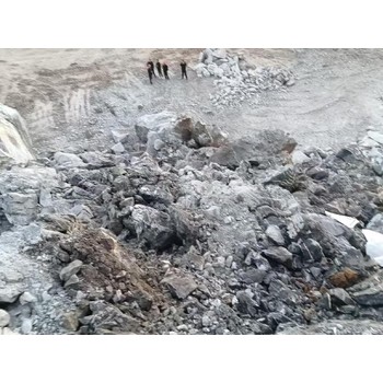 陽泉二氧化碳氣體爆破開采方法