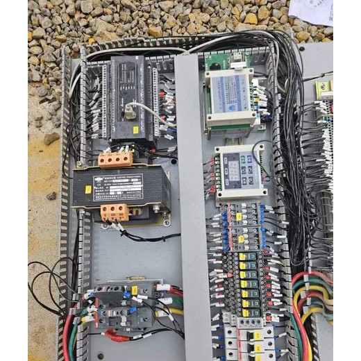 鹤峰县回收工厂废旧配电柜多少钱