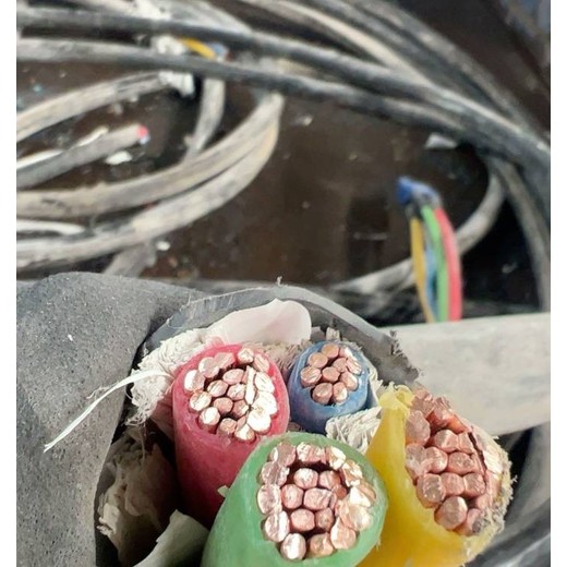 湖北本地回收廢舊電纜線（現(xiàn)場結(jié)算）