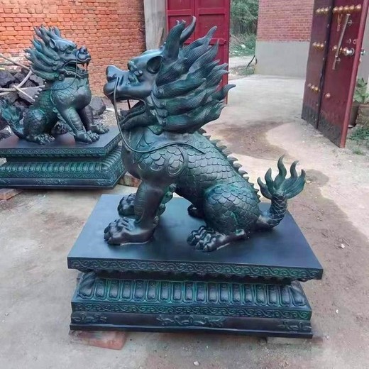 曲陽古代鑄銅麒麟雕塑定制,麒麟大型雕塑