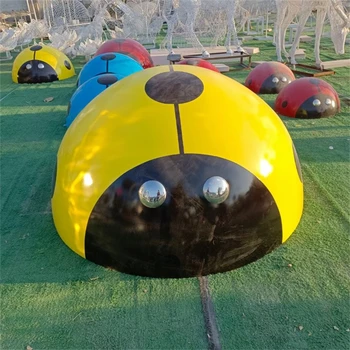 景區(qū)七星瓢蟲雕塑廠家,玻璃鋼仿真小動物雕塑