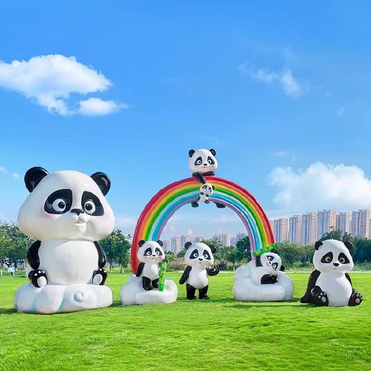 卡通動物熊貓雕塑來圖制作,卡通熊貓雕塑壁畫雕塑生產(chǎn)廠家