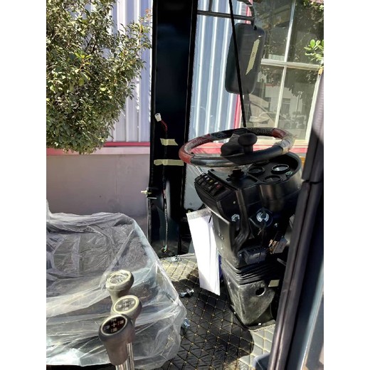 清水河縣商用小型兩頭忙挖掘裝載機(jī)多功能兩頭忙裝載機(jī)