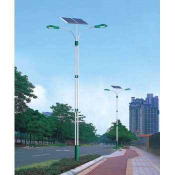 金口河區太陽能路燈批發太陽能高桿路燈