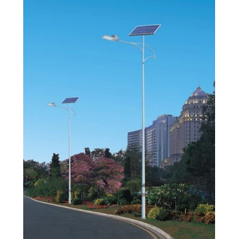華鎣市太陽(yáng)能路燈廠家太陽(yáng)能高桿路燈