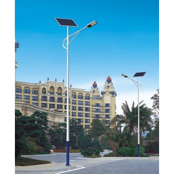 南部縣太陽能路燈批發太陽能高桿路燈