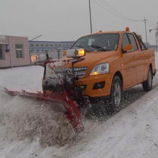 大型車(chē)輛配置掃雪刷,專(zhuān)車(chē)專(zhuān)訂，按需所需