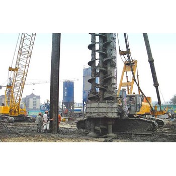 云南昆明三軸鉆機(jī)700*300型鋼止水帷幕