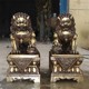 銅獅子雕塑圖