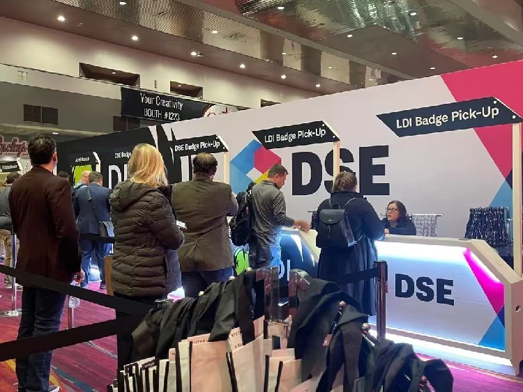 52b662b8a47b16c31afba160bb63d367.jpg@750w_750h_90Q