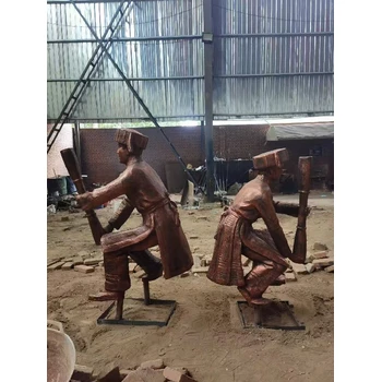 公園少數(shù)民族銅像鑄造