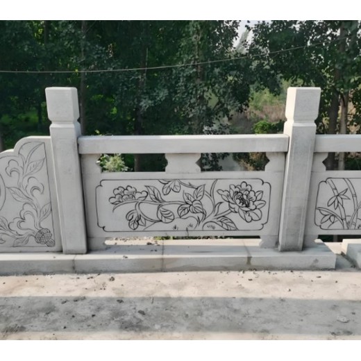 張家口庭院石欄桿報價(jià),庭院石護欄生產(chǎn)廠(chǎng)家