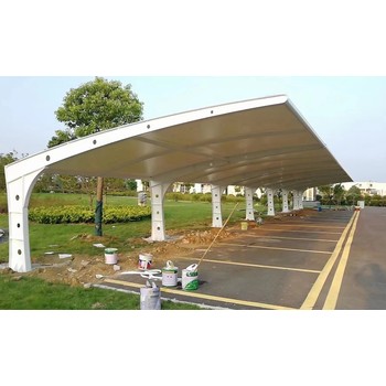 鎮(zhèn)江戶外停車棚多少錢一平方,小區(qū)膜結(jié)構(gòu)雨棚批發(fā)價格