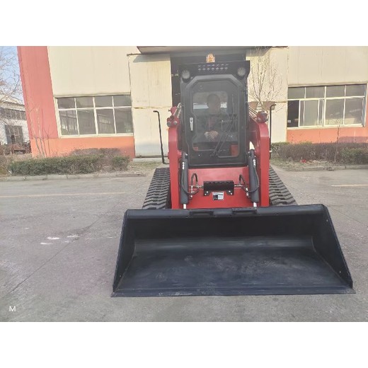 溫州上海港口滑移裝載機(jī)出口外貿(mào)