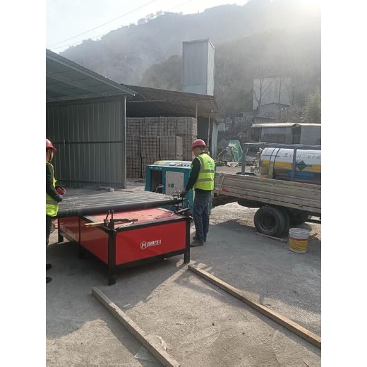 廣東茂名土石方工程使用二氧化碳氣體致裂