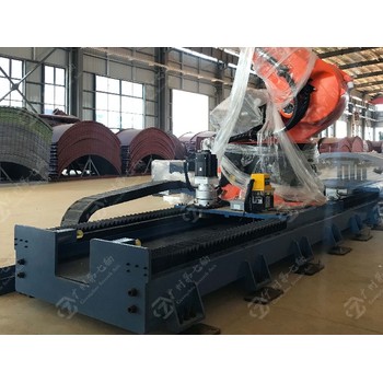 焊接cnc搬運碼垛工業(yè)機器人行走軌道非標定制廠家
