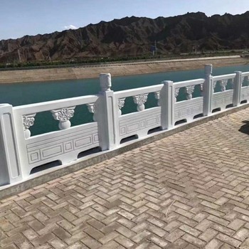 重慶設(shè)計石欄板報價防護欄
