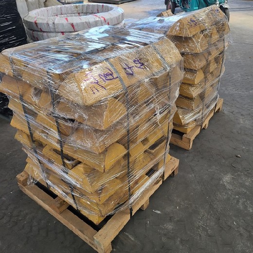 SD22履帶板現(xiàn)貨速發(fā)山推SD22干地推土機(jī)配件