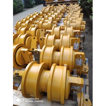原廠正品支重輪16Y-40-09100山推160推土機(jī)配件