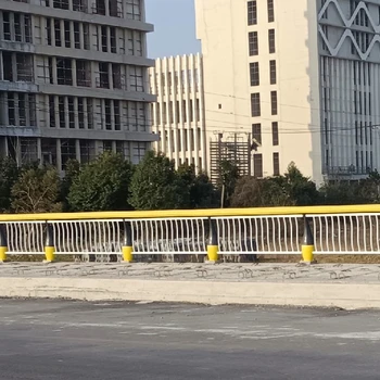 安徽大理石橋梁欄桿聯(lián)系方式防護欄