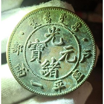 江夏區(qū)船樣銀元回收隨便拿一個(gè)拍賣都能說價(jià)值連城