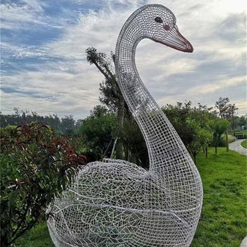 曲陽縣不銹鋼鏤空天鵝雕塑加工廠