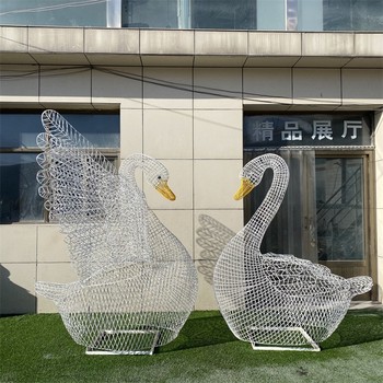不銹鋼鏤空天鵝雕塑加工廠家