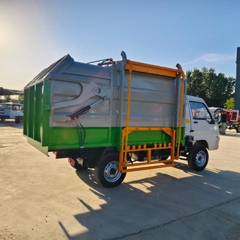黑龍江3立方掛桶垃圾車(chē)全車(chē)定做
