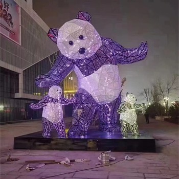 抽象熊貓雕塑