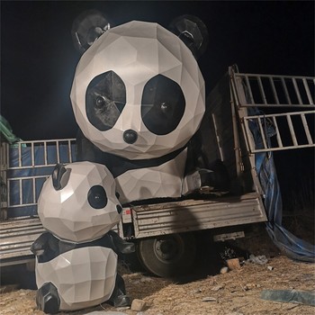 不銹鋼熊貓雕塑廠家