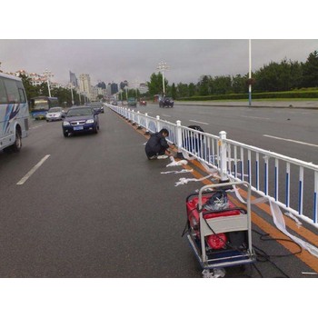 益陽馬路中央護欄