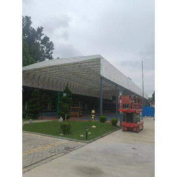 浙江麗水球場(chǎng)蓬可伸縮式雨棚