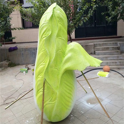農(nóng)場白菜雕塑定制,仿真蔬菜雕塑